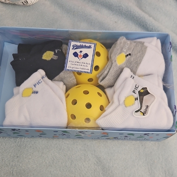 Pickleball Socks and Ball Set - Picture 1 of 2